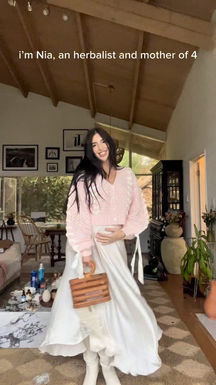 Post 10 by Nia | herbalism • fertility • motherhood on Instagram (video)