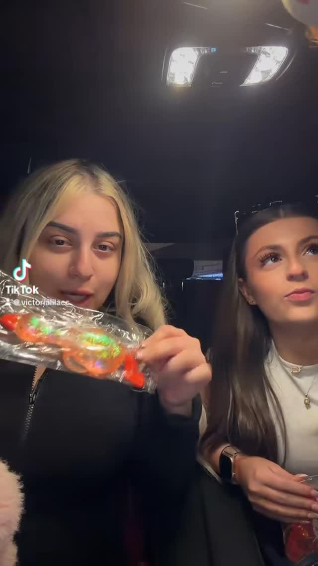 Post 9 by VICTORIA 🧚‍♀️💖 on Instagram (video)