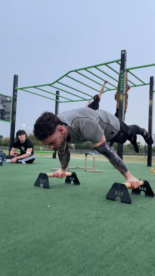 Post 7 by Fran Militello | FM Calistenia on Instagram (video)