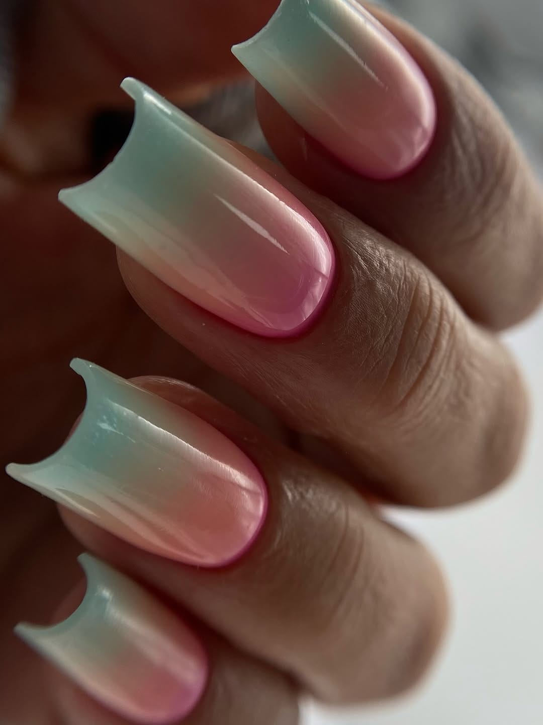Post 10 by Extension  • Dual form • Manicura on Instagram (carousel)