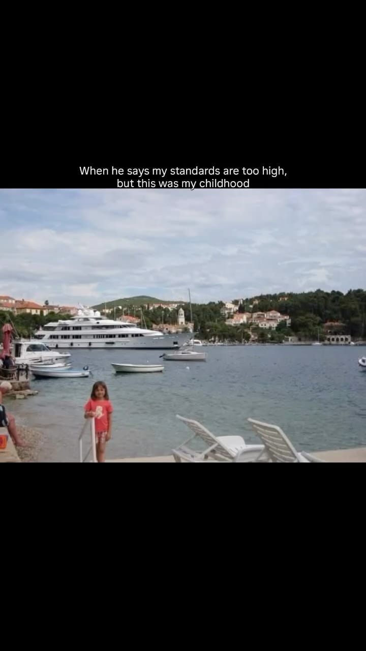 Post 7 by Tasha on Instagram (video)
