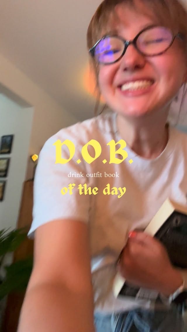 Post 6 by amanda | bookstagram on Instagram (video)