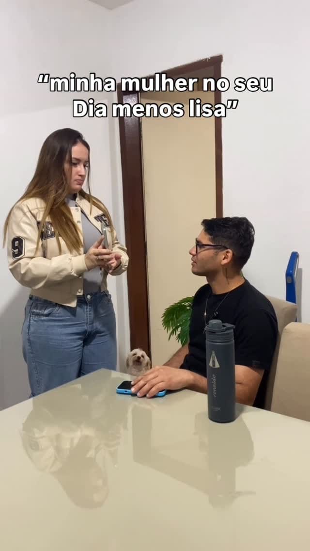 Post 10 by Victória  Queiroz on Instagram (video)