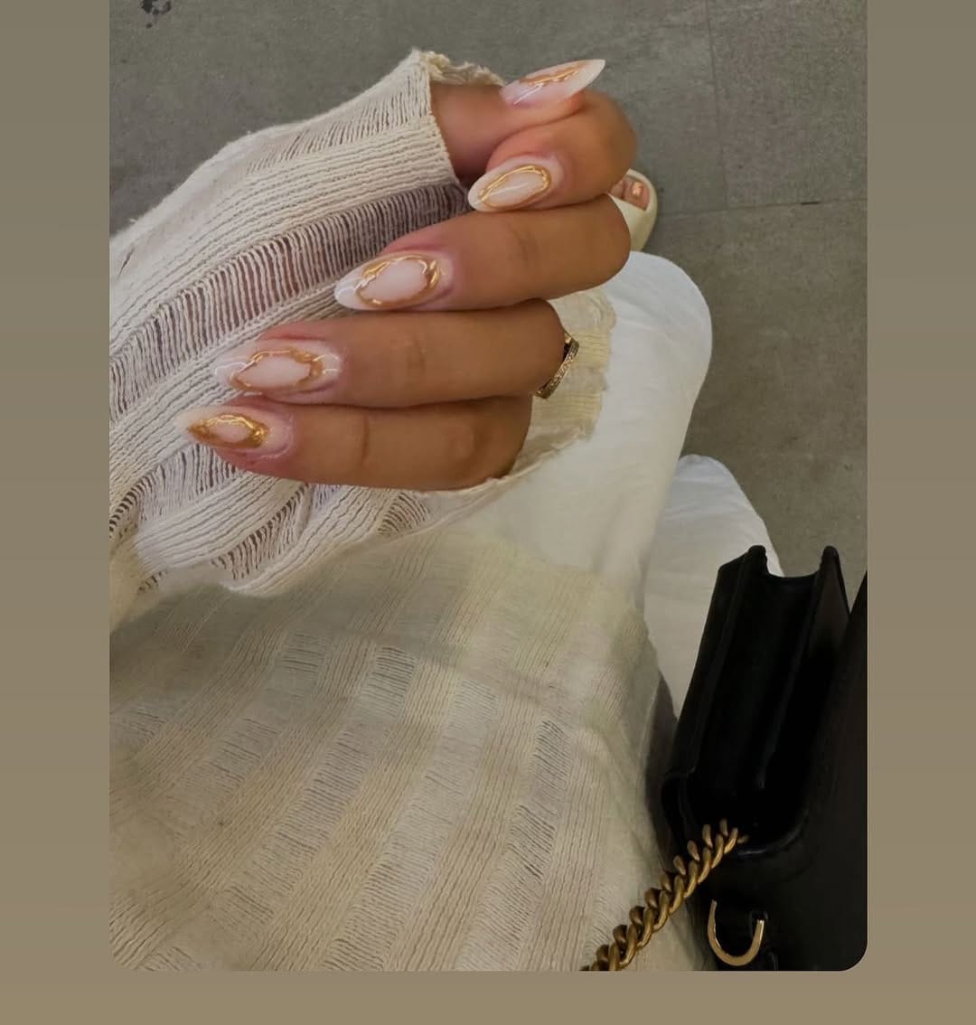Post 10 by Besarta Nails & Beauty on Instagram (image)