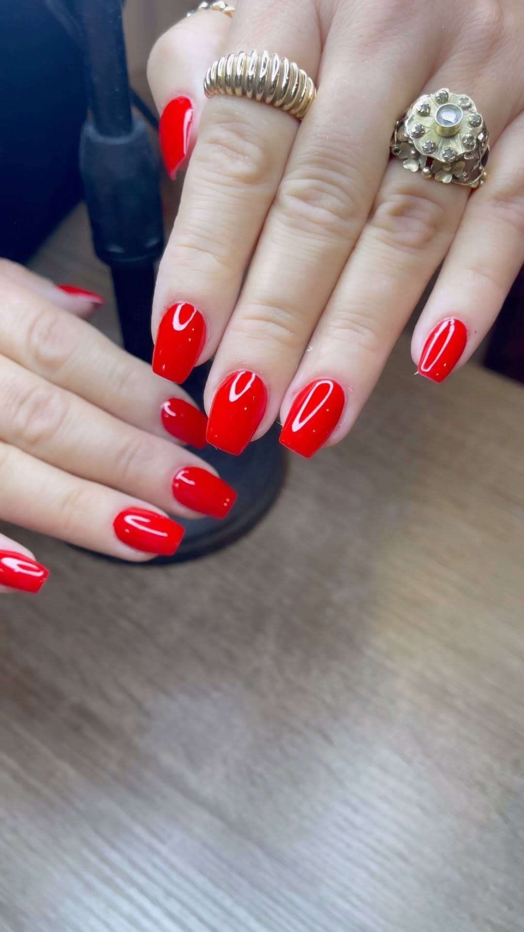 Post 6 by Besarta Nails & Beauty on Instagram (video)