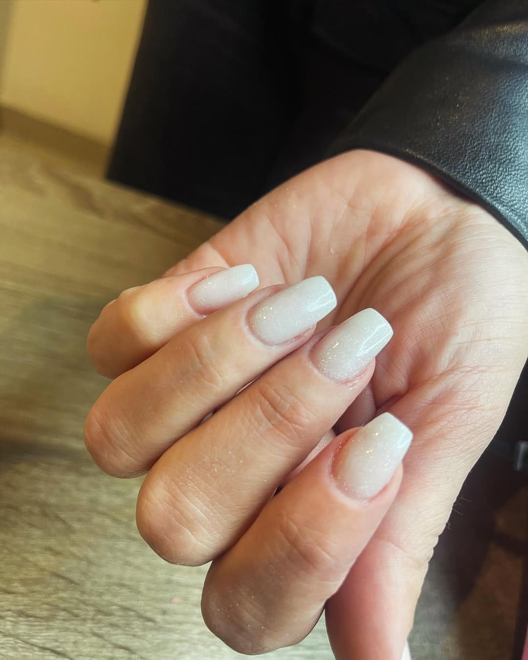 Post 5 by Besarta Nails & Beauty on Instagram (image)