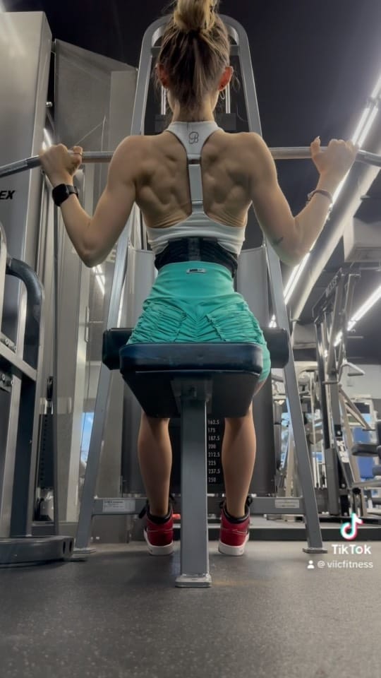 Post 4 by Victoria Lopez 👑 on Instagram (video)
