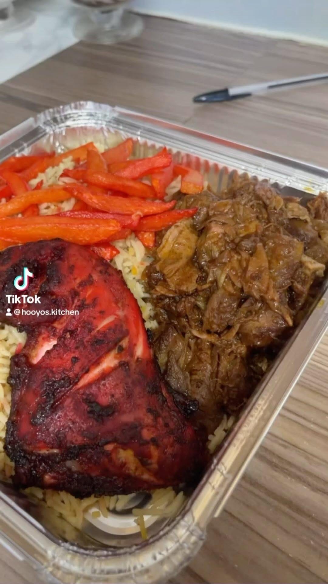 Post 2 by HOOYOS KITCHEN ‼️🇸🇴 on Instagram (video)