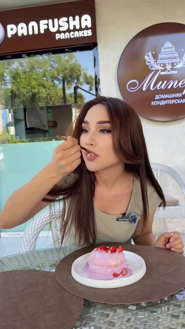 Post 4 by MuNeF Cake🧁 on Instagram (video)