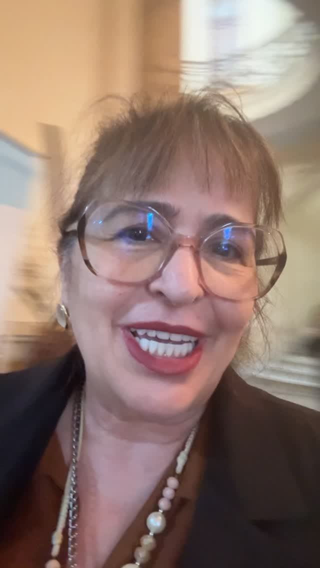 Post 4 by Escola Plenitude | Cursos de Estética e Beleza - presenciais on Instagram (video)