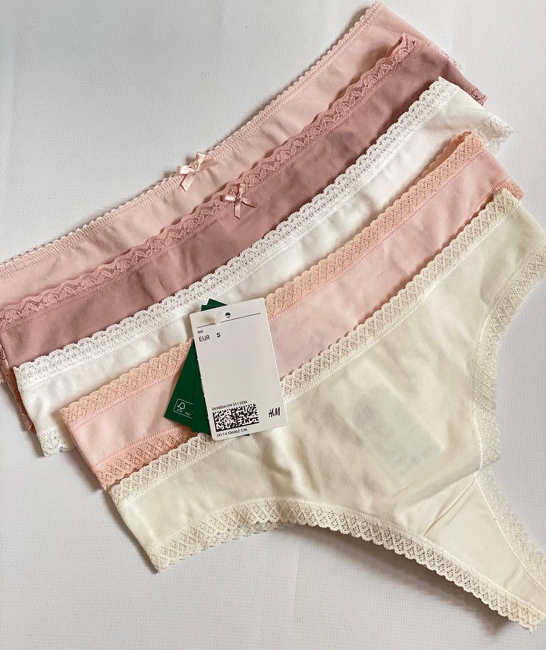 Post 2 by Vanillashop🛍 on Instagram (image)