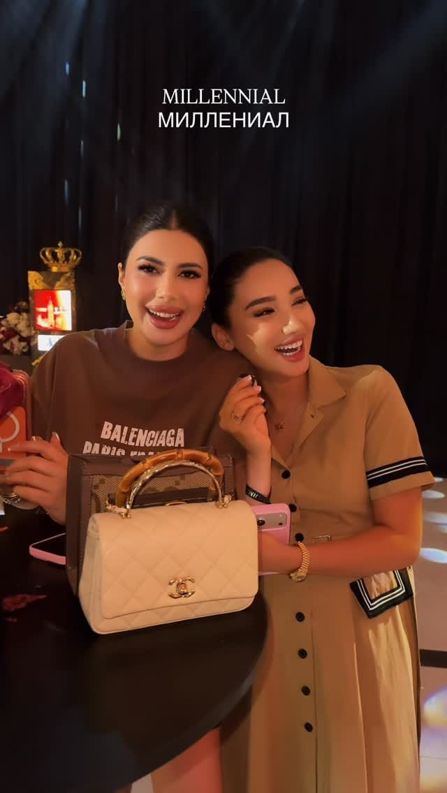 Post 6 by ❣️𝑉𝑖𝑐𝑡𝑜𝑟𝑖𝑎 𝑆ℎ𝑎ℎ𝑛𝑜𝑧𝑎❣️ on Instagram (video)