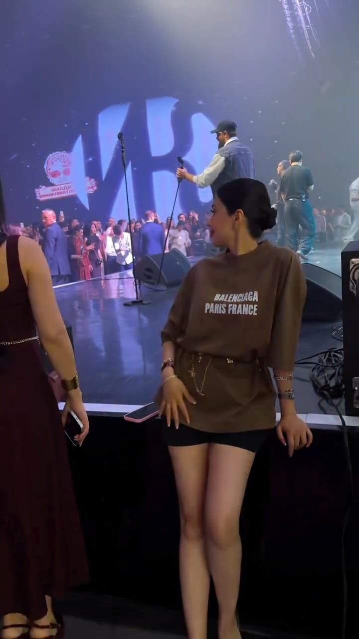 Post 5 by ❣️𝑉𝑖𝑐𝑡𝑜𝑟𝑖𝑎 𝑆ℎ𝑎ℎ𝑛𝑜𝑧𝑎❣️ on Instagram (video)