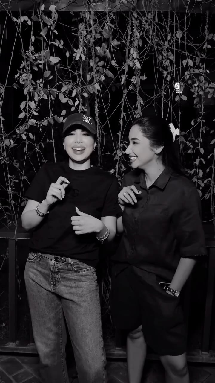 Post 10 by ❣️𝑉𝑖𝑐𝑡𝑜𝑟𝑖𝑎 𝑆ℎ𝑎ℎ𝑛𝑜𝑧𝑎❣️ on Instagram (video)