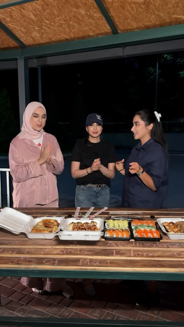 Post 3 by ❣️𝑉𝑖𝑐𝑡𝑜𝑟𝑖𝑎 𝑆ℎ𝑎ℎ𝑛𝑜𝑧𝑎❣️ on Instagram (video)