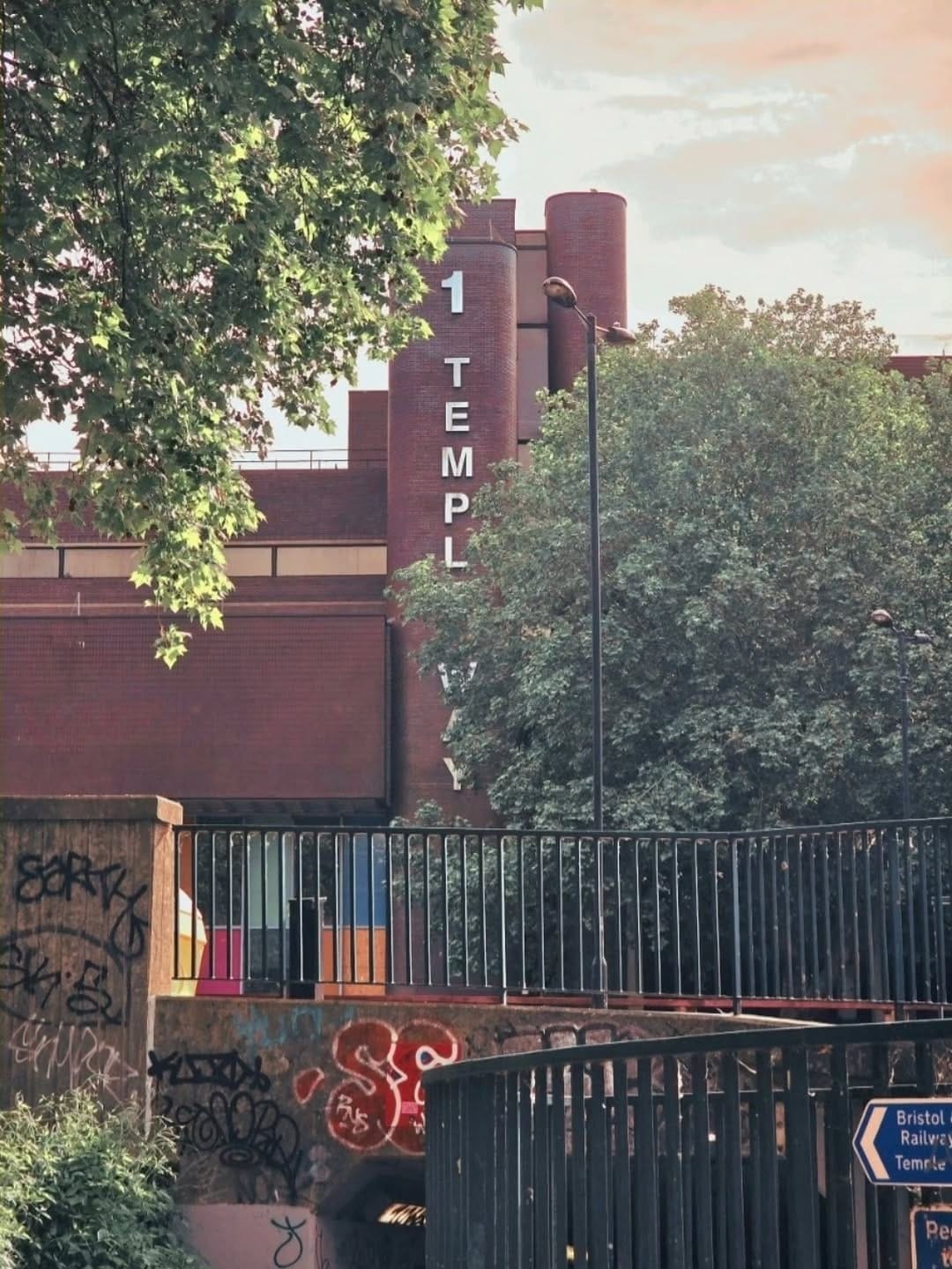 Post 7 by Igers Bristol on Instagram (image)