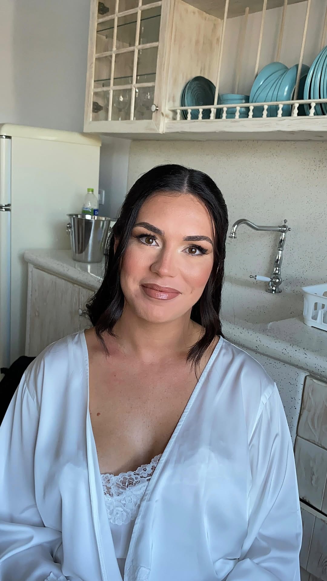Post 4 by Mina_Drosou PRO MUA🌼 on Instagram (video)