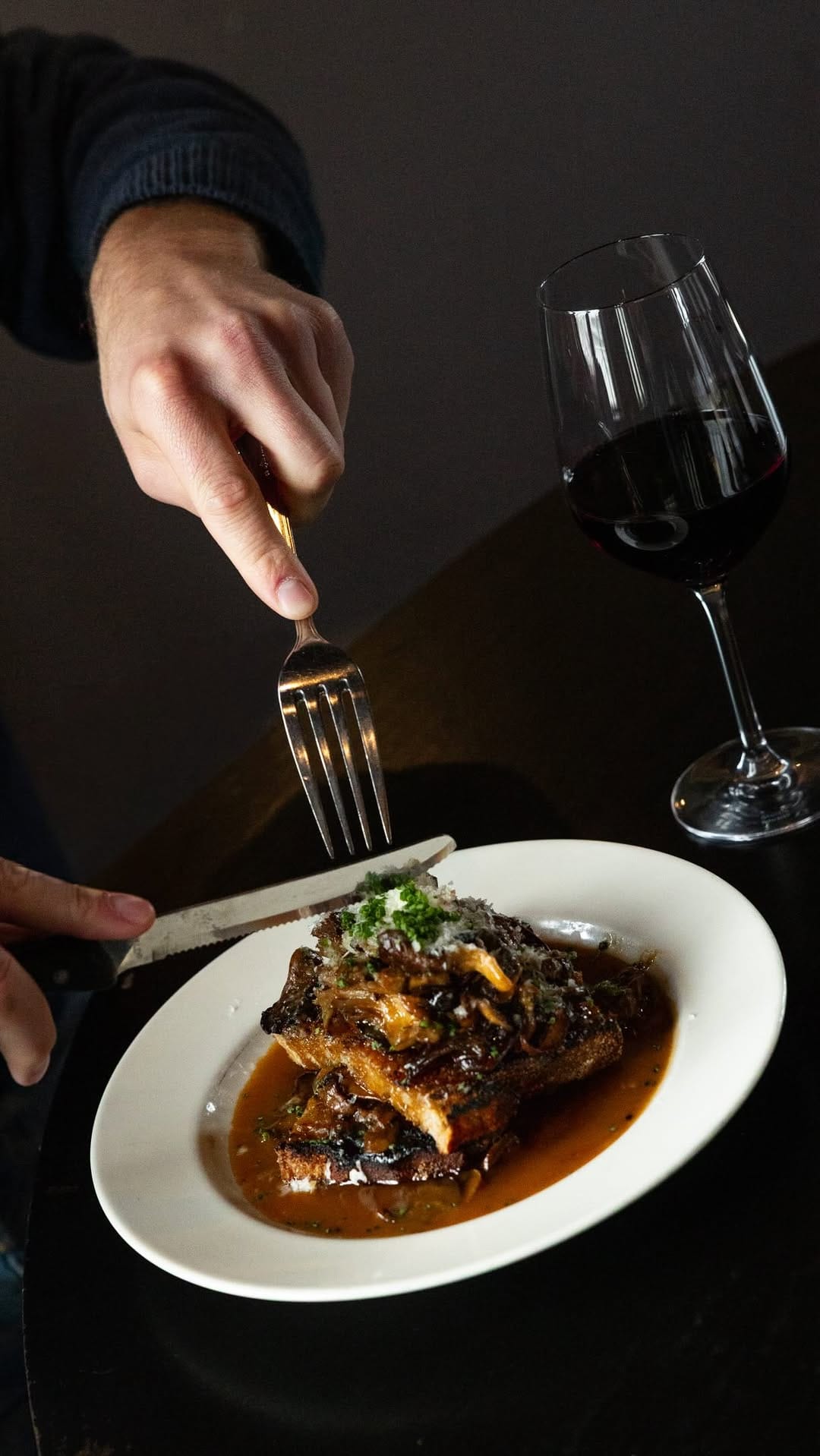 Post 6 by The Carriage House Restaurant on Instagram (video)