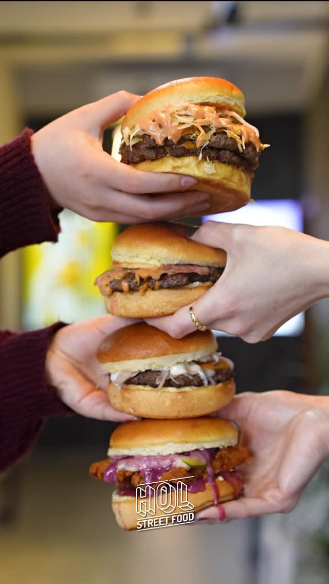 Post 6 by HOL Street Food on Instagram (video)