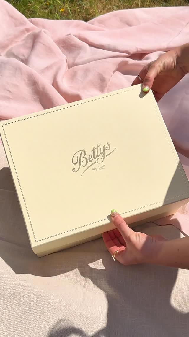 Post 7 by Bettys on Instagram (video)