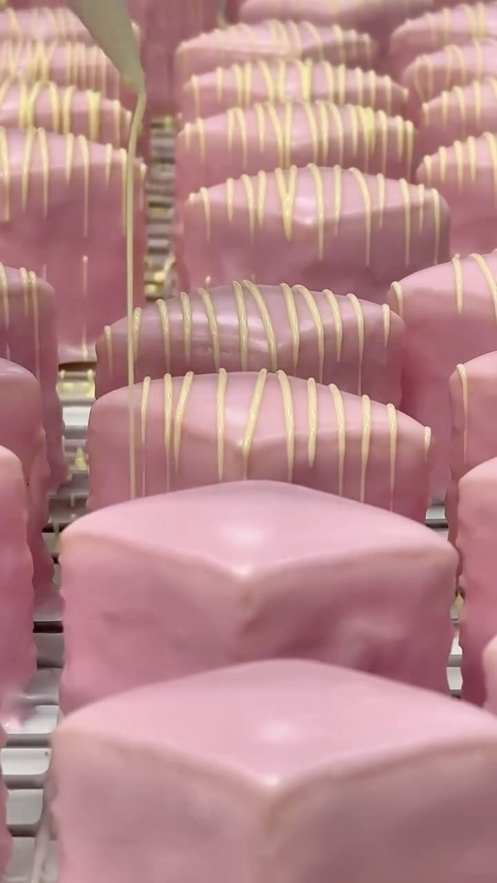 Post 8 by Bettys on Instagram (video)