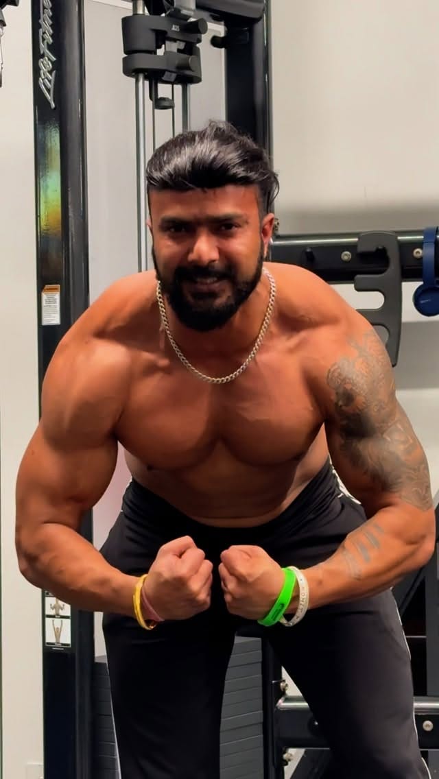 Post 6 by Mohit Hir on Instagram (video)