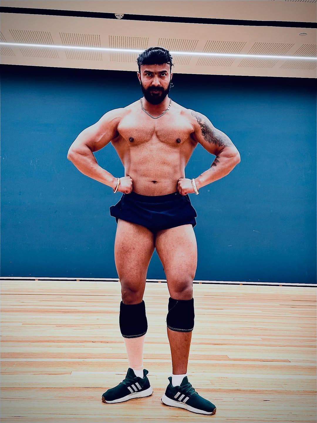 Post 5 by Mohit Hir on Instagram (image)