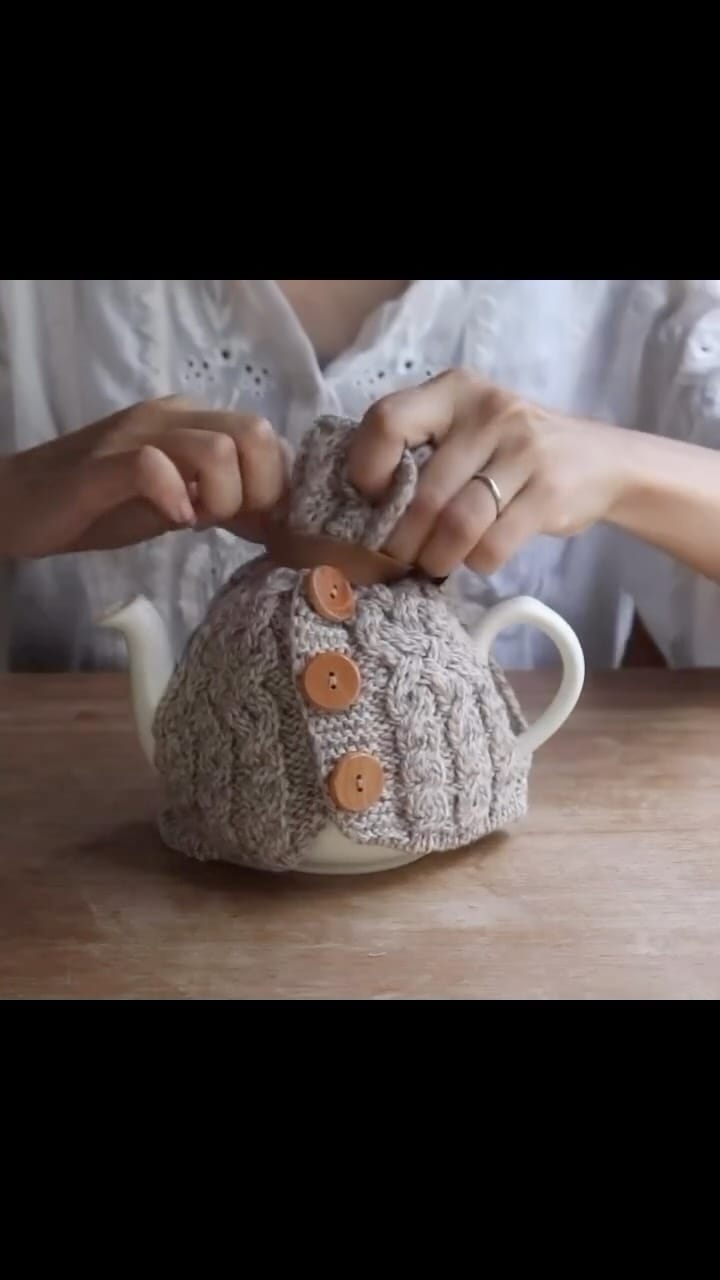 Post 7 by ロンドンポタリー日本公式 on Instagram (video)