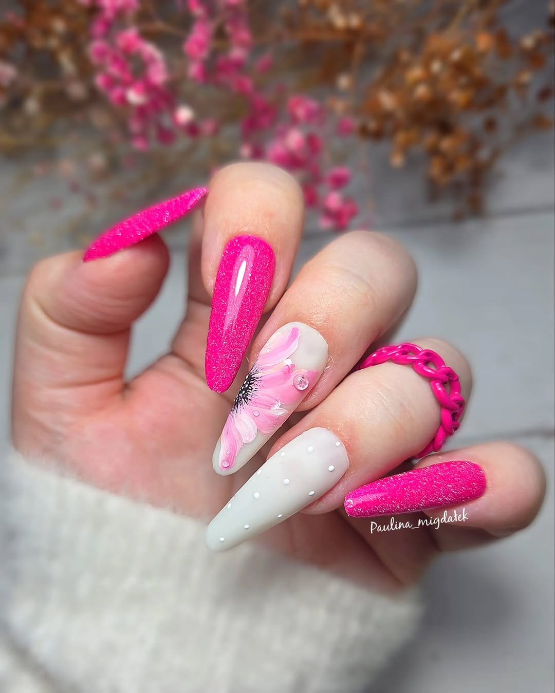 Post 4 by Paulina Migdałek on Instagram (carousel)