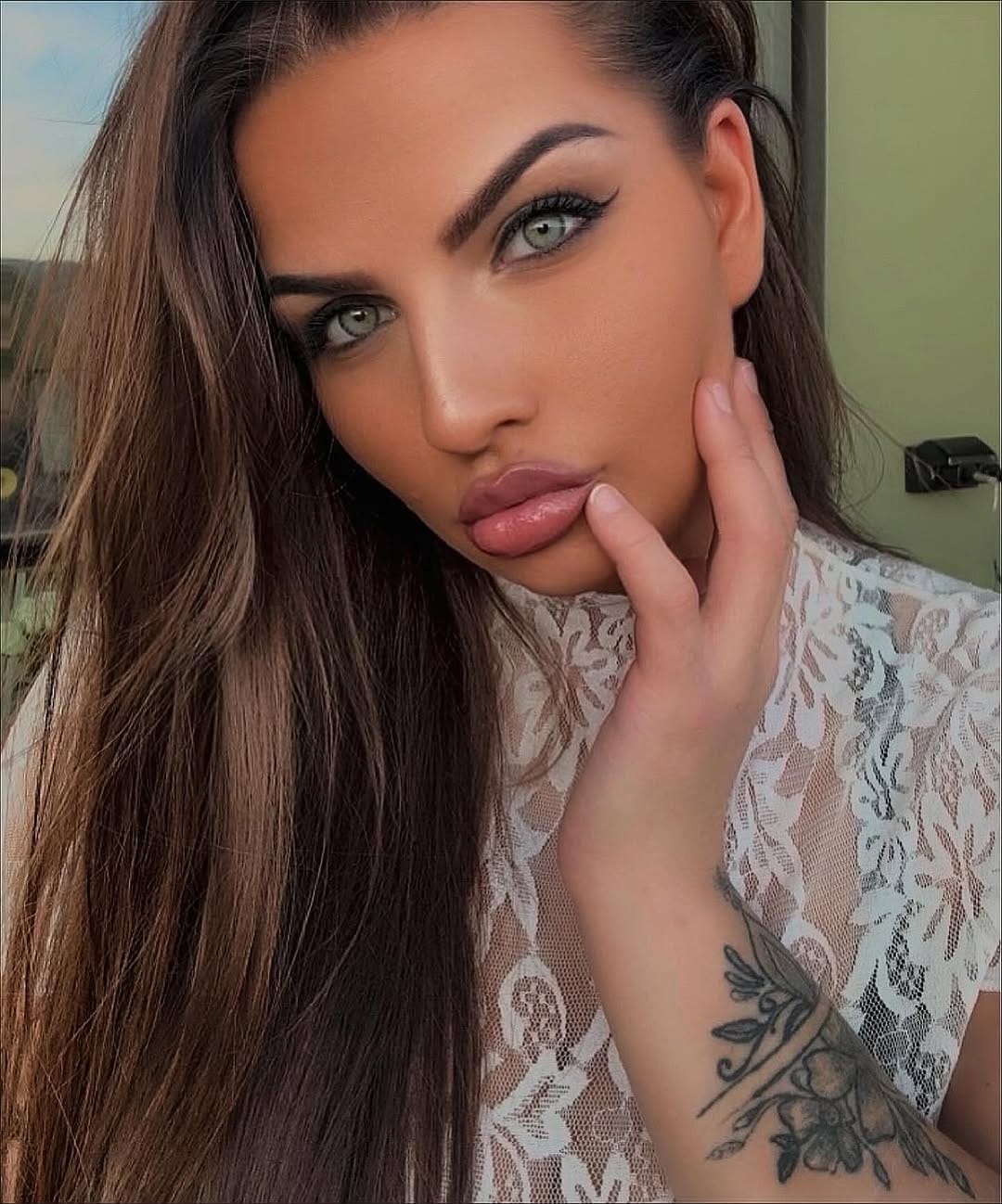 Post 10 by 𝒱𝒾𝒸𝓉𝑜𝓇𝒾𝒶 𝒲𝒶𝓁𝒶𝒹𝒾𝒶🤍🐆 on Instagram (image)