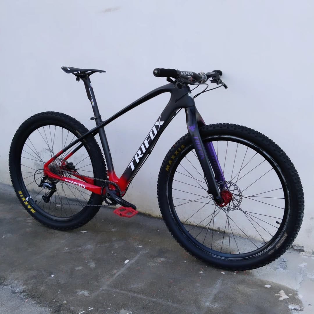Post 10 by Alejandro Mendoza | MTB Content Creator on Instagram (carousel)