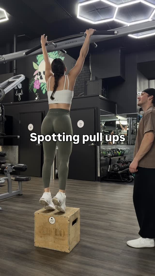 Post 3 by Victoria DeVito on Instagram (video)