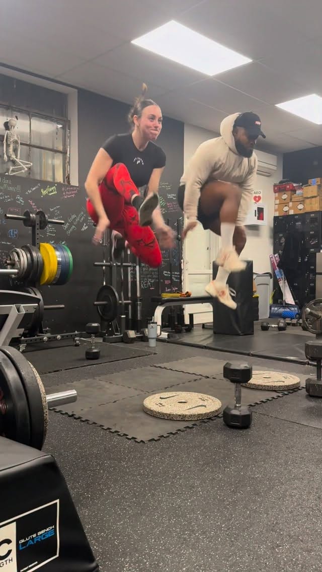 Post 5 by Victoria DeVito on Instagram (video)