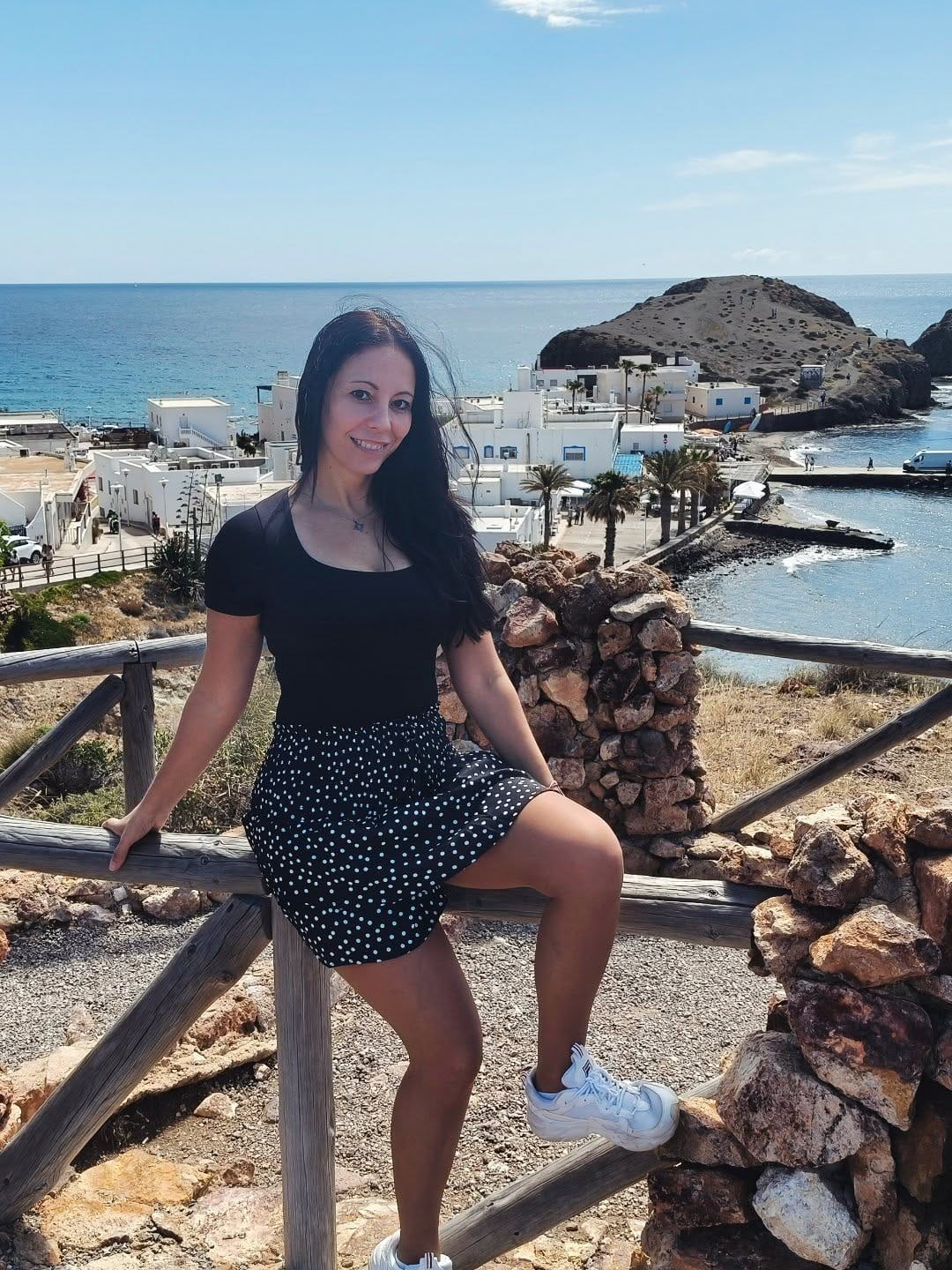 Post 5 by Rosa Rasia on Instagram (image)