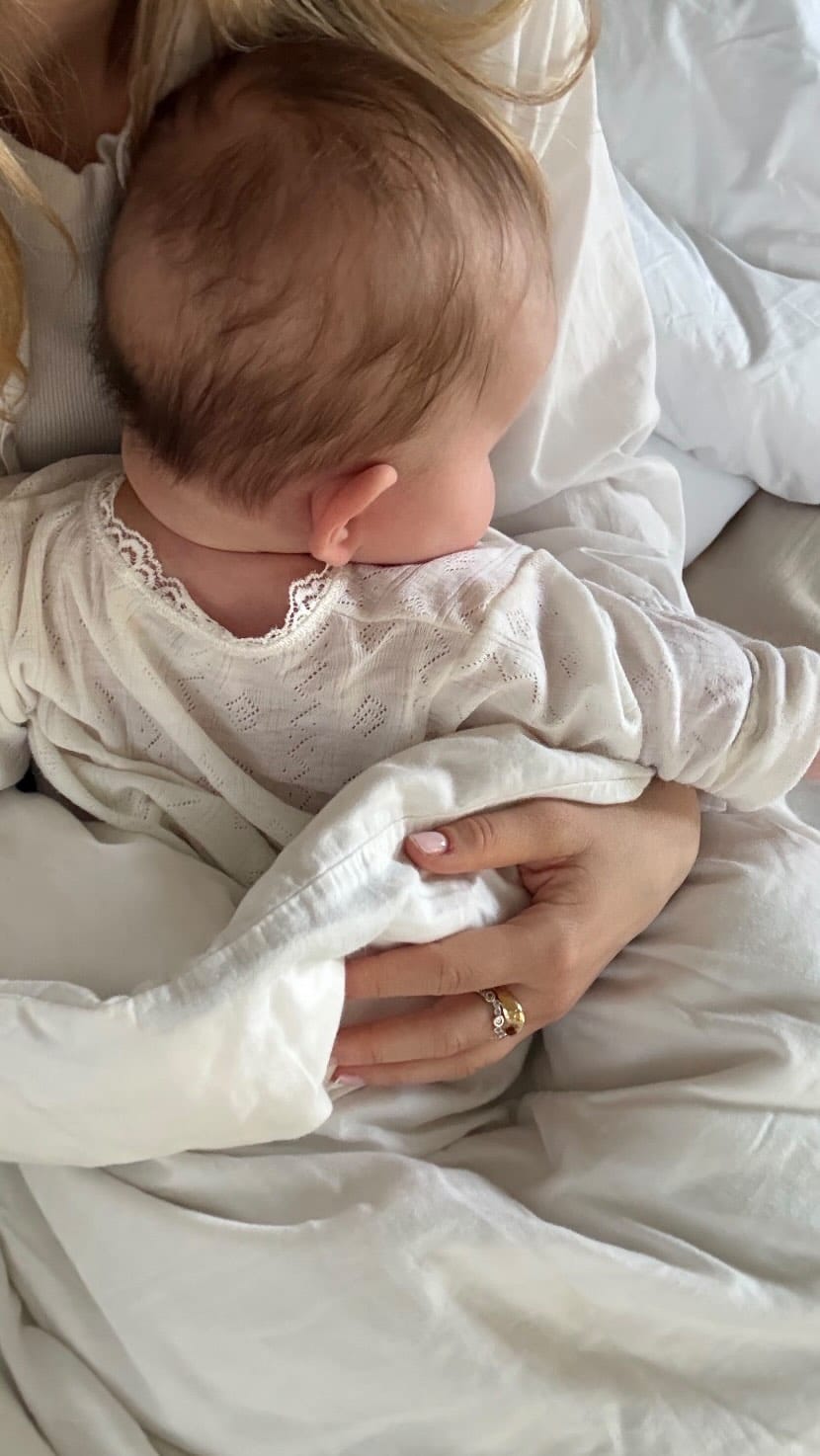 Post 2 by VICTORIA WESSBERG on Instagram (video)
