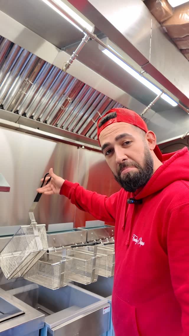 Post 6 by 🍟  Funky Chips on Instagram (video)