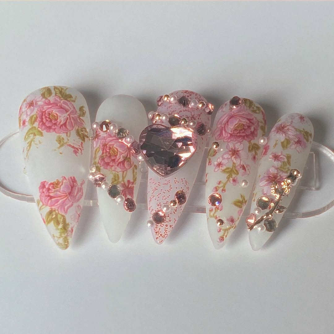 Post 4 by ✩🎀 🖤Victoria  🖤🎀 ✩🇨🇦 on Instagram (image)