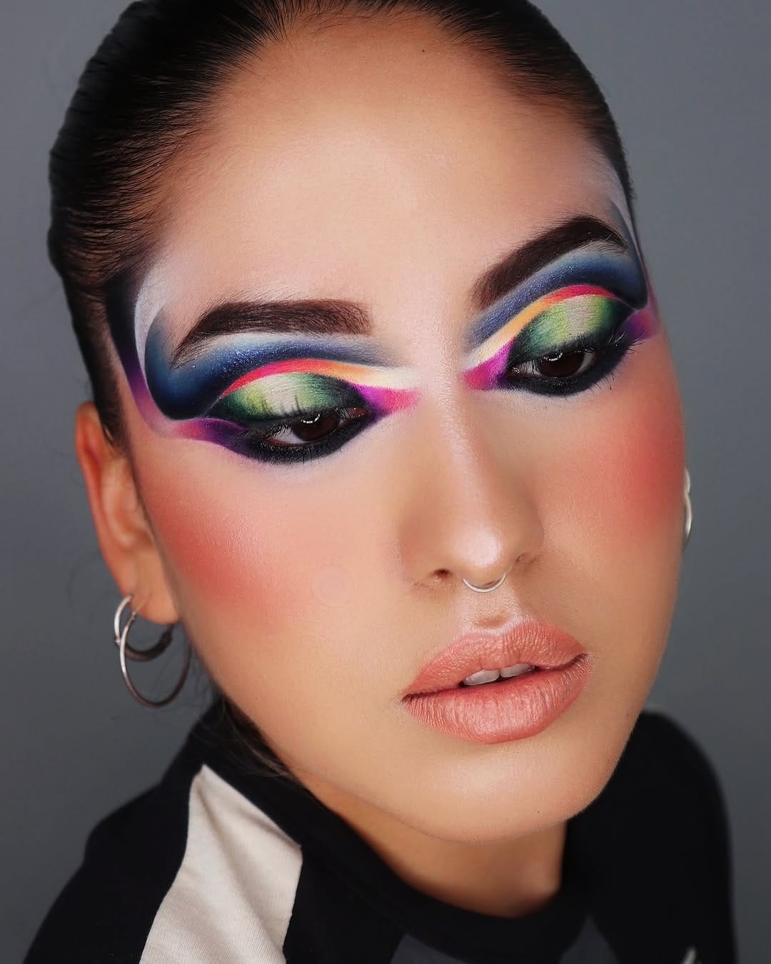 Post 8 by VICTORIA FASHIONLAND  | Mua➕Hair➕Photo➕Video on Instagram (carousel)