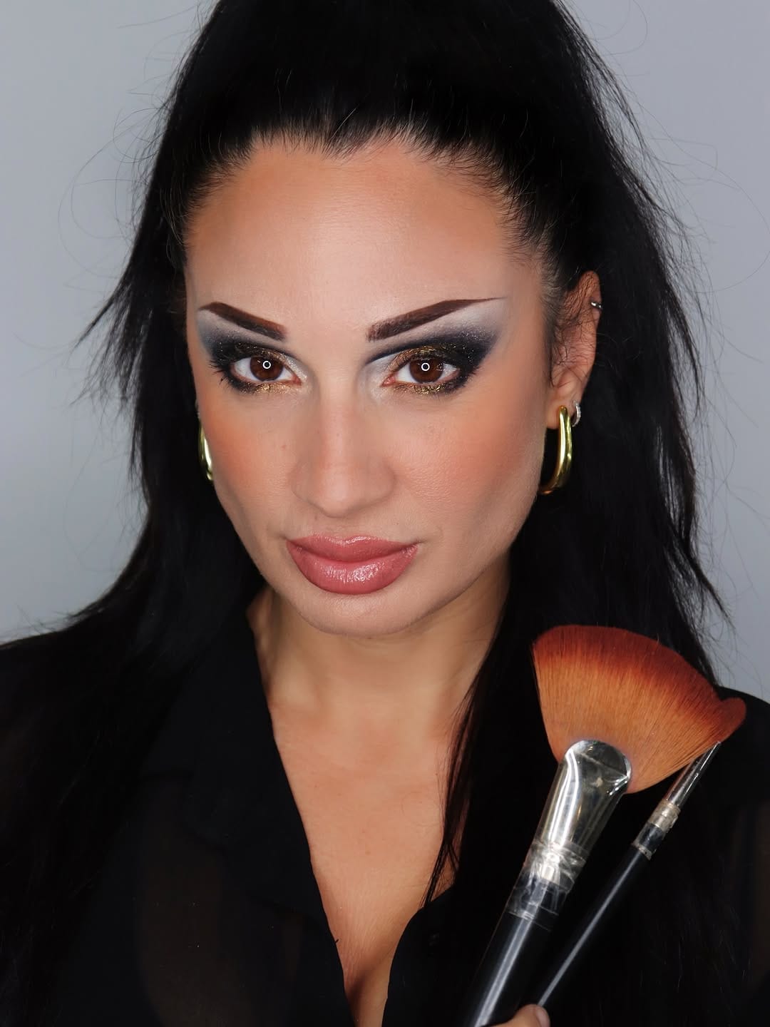 Post 10 by VICTORIA FASHIONLAND  | Mua➕Hair➕Photo➕Video on Instagram (image)