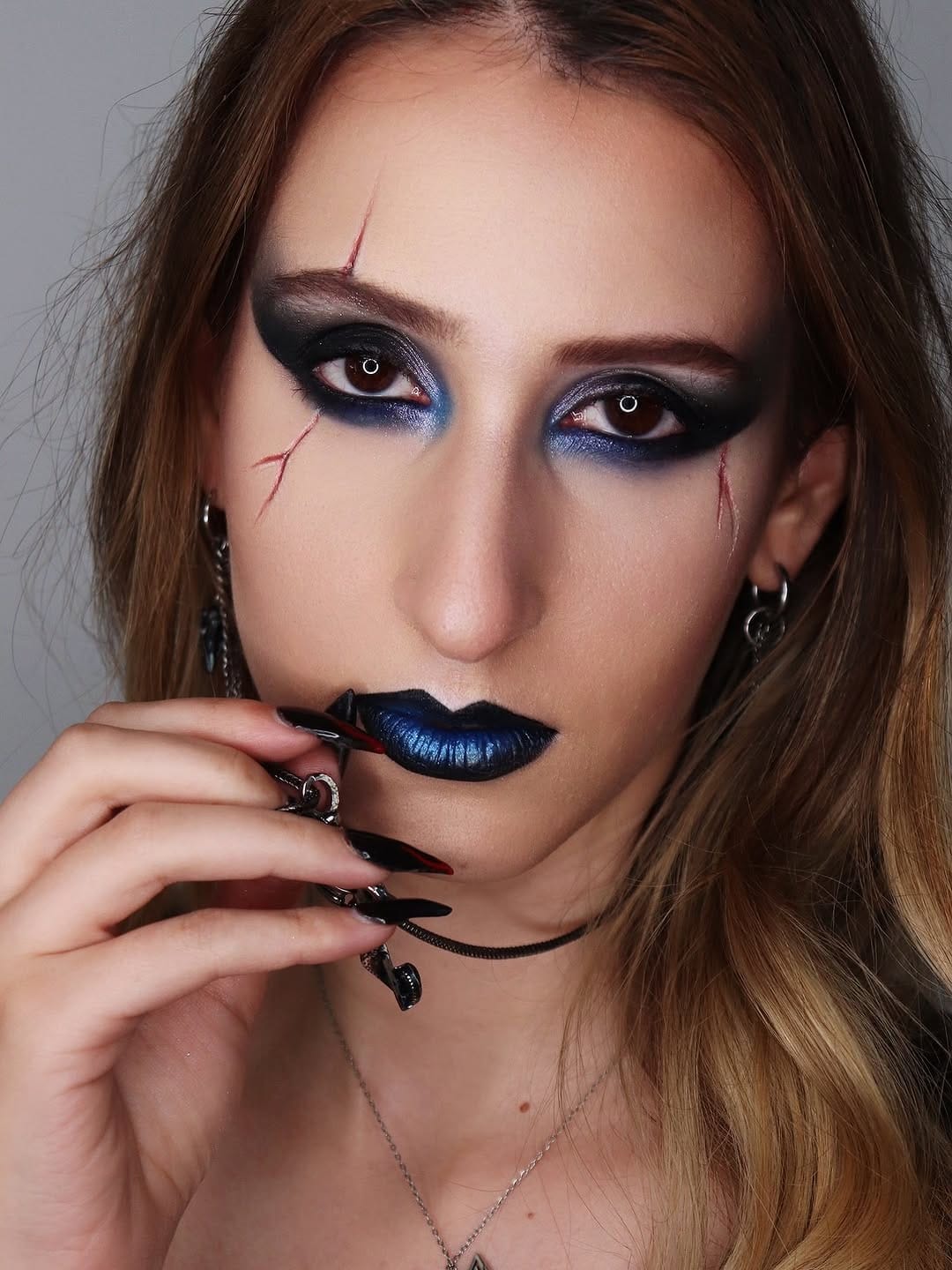 Post 9 by VICTORIA FASHIONLAND  | Mua➕Hair➕Photo➕Video on Instagram (carousel)