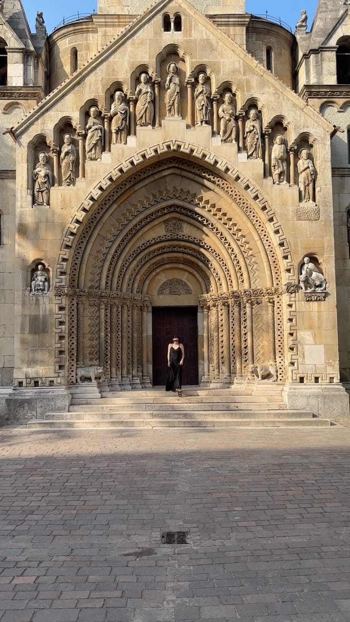 Post 10 by Victoria Beley | Businesswoman | Influencer on Instagram (video)