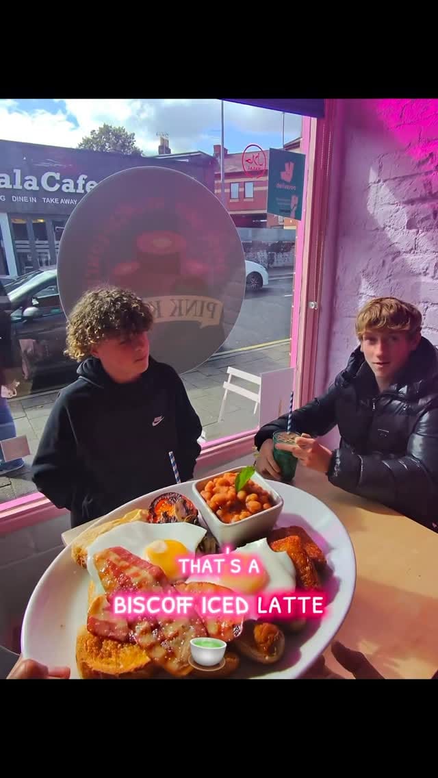 Post 8 by Pink Kiwi on Instagram (video)