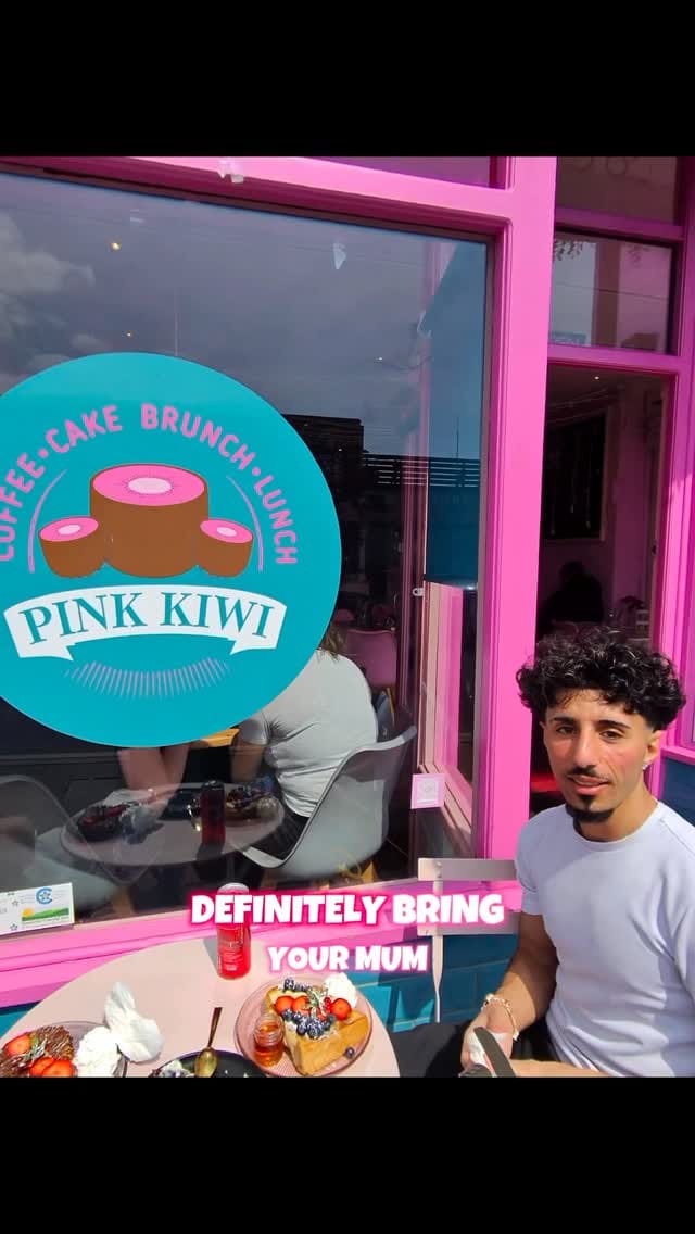 Post 6 by Pink Kiwi on Instagram (video)