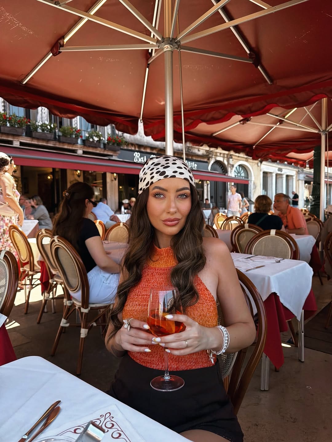 Post 1 by VIKTORIA ATHANASIOU on Instagram (carousel)