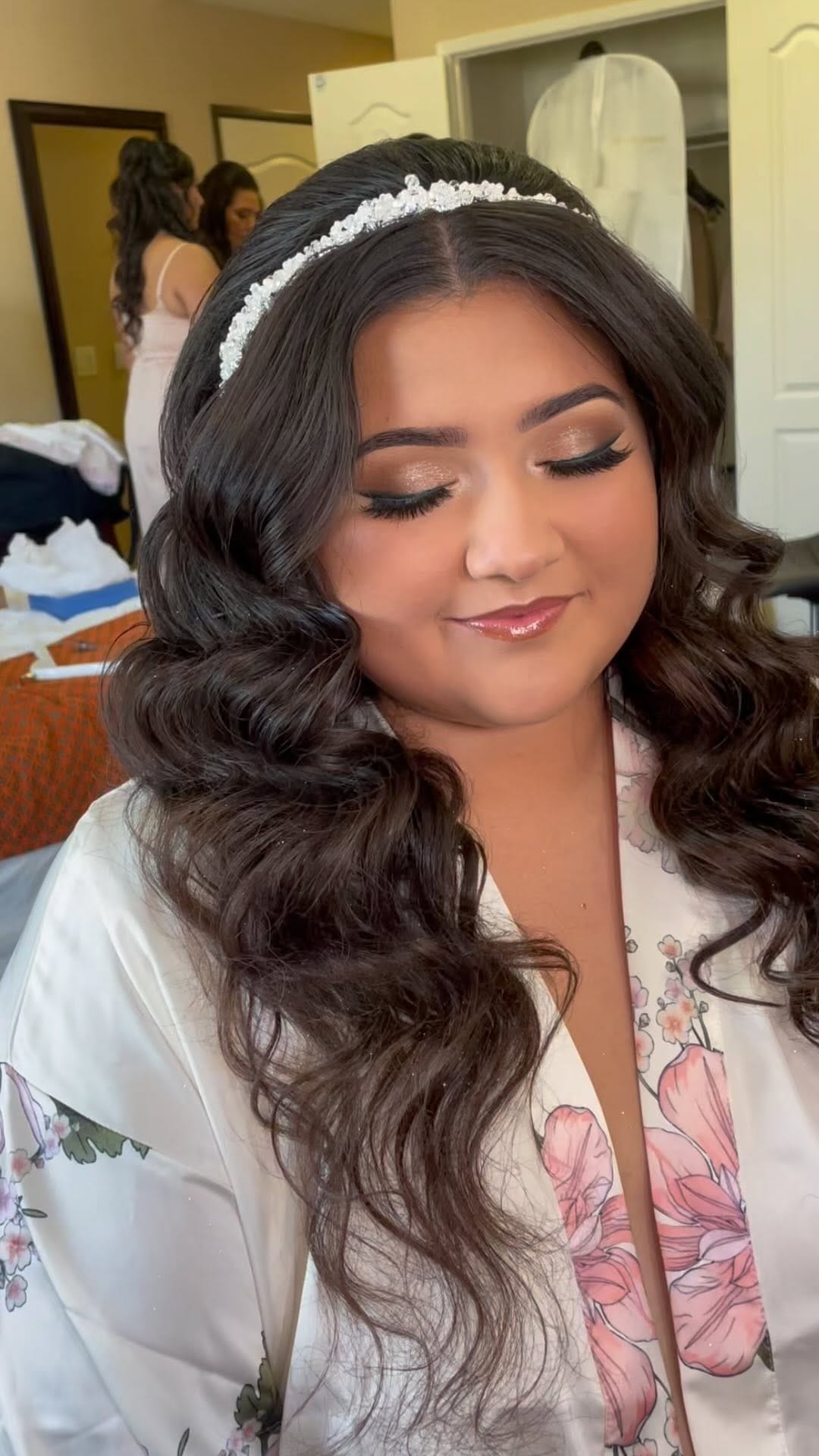 Post 5 by @victoriaaangelique on Instagram (video)