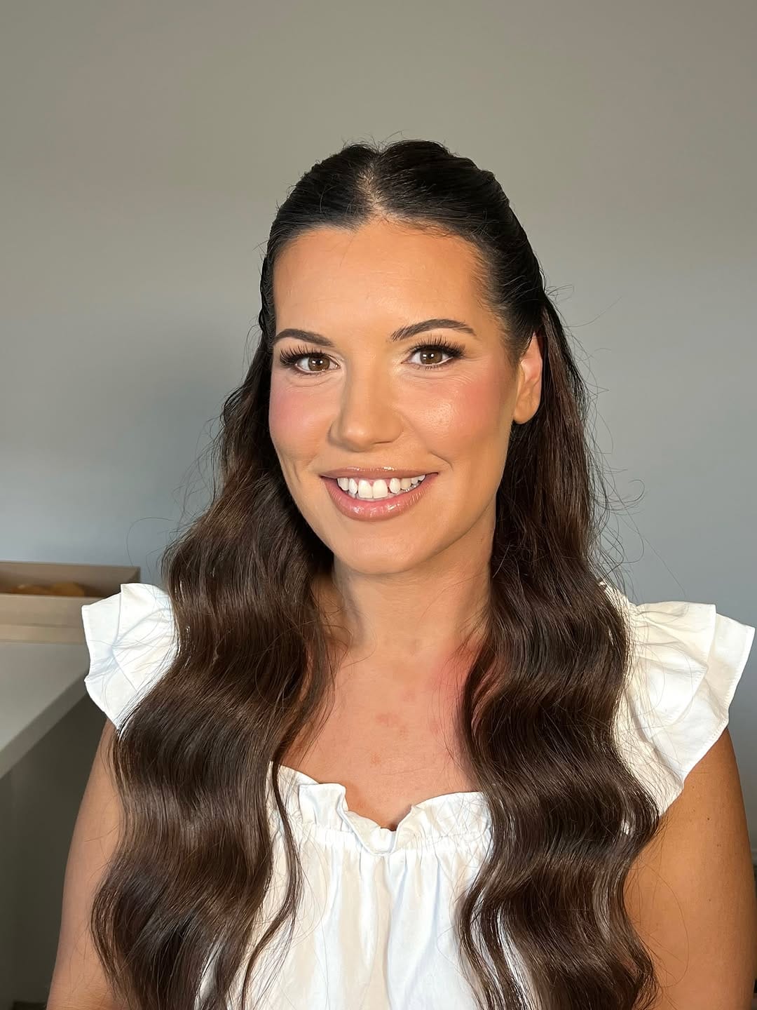 Post 4 by 𝐂𝐇𝐀𝐑𝐋𝐎𝐓𝐓𝐄 𝐒𝐖𝐄𝐄𝐓𝐋𝐀𝐍𝐃 - Makeup Artist on Instagram (carousel)