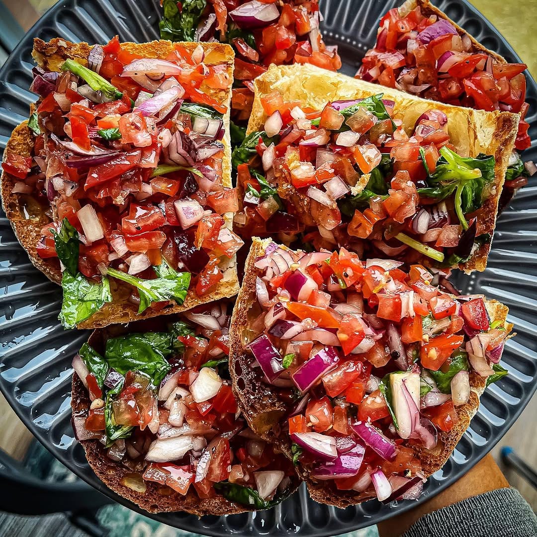 Post 9 by Eloise Morris on Instagram (image)