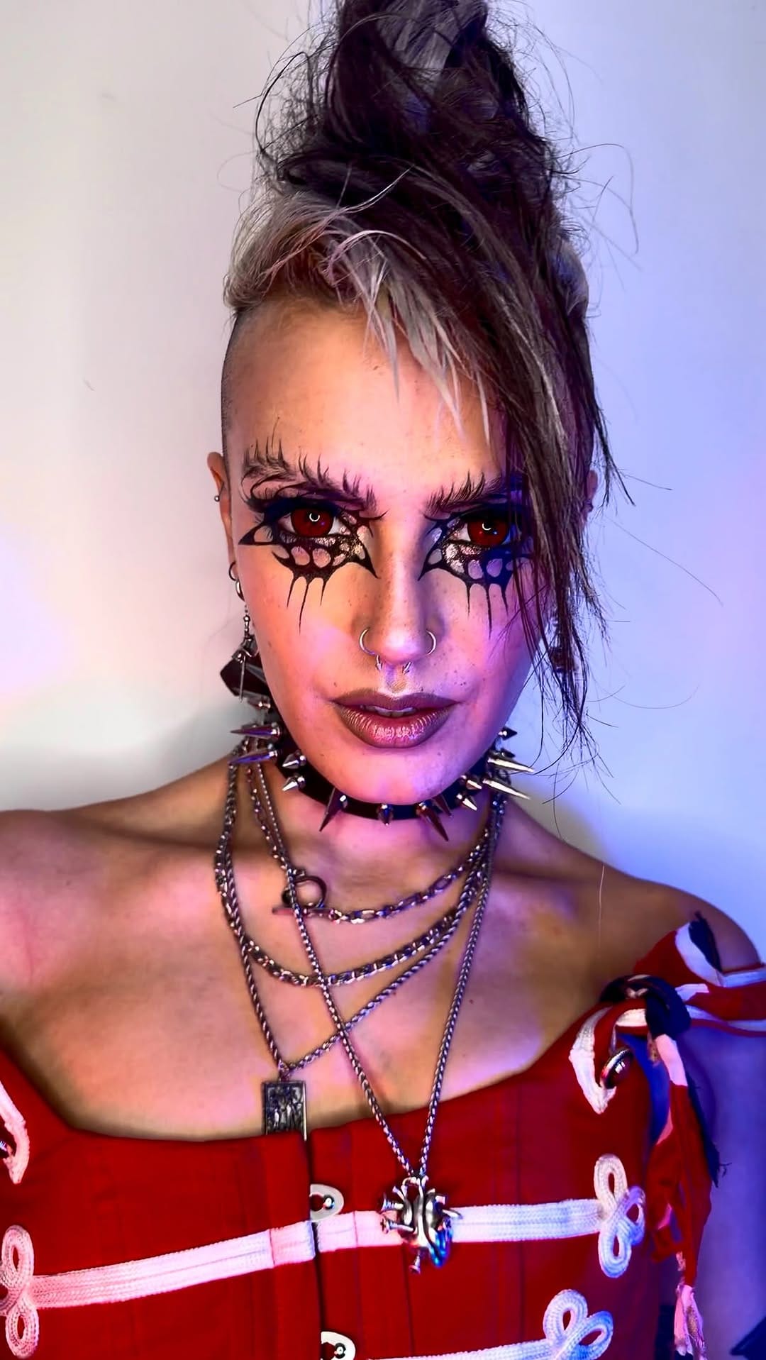Post 4 by Hannah Cunningham | NETFLIX GLOW UP S2 on Instagram (video)