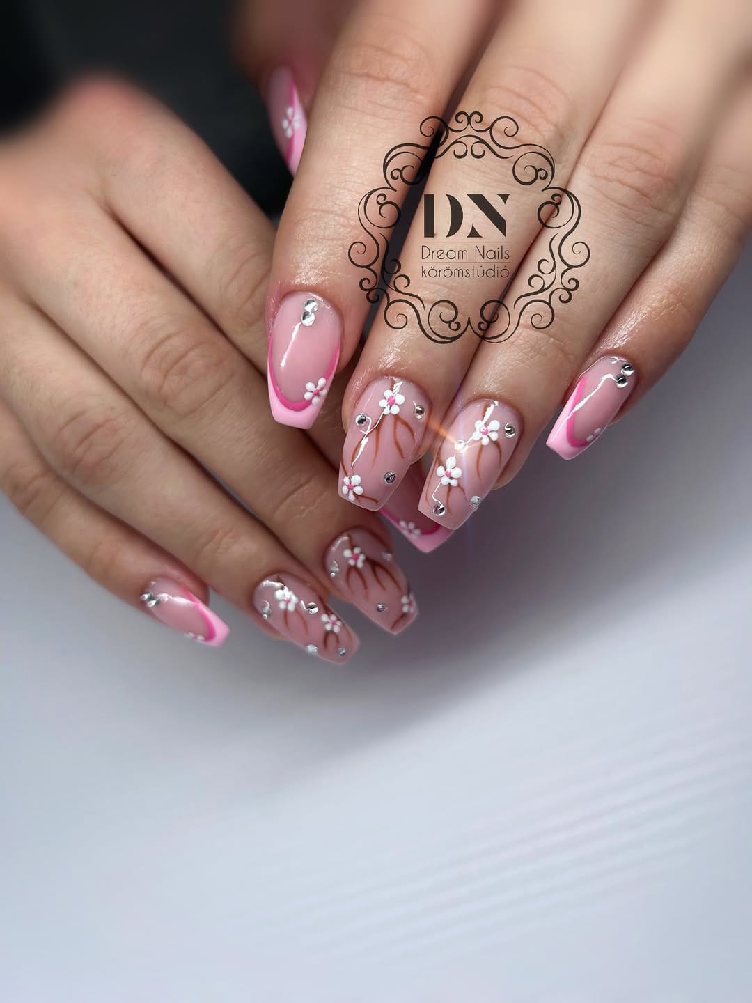 Post 4 by 20 Lucky Nails on Instagram (carousel)