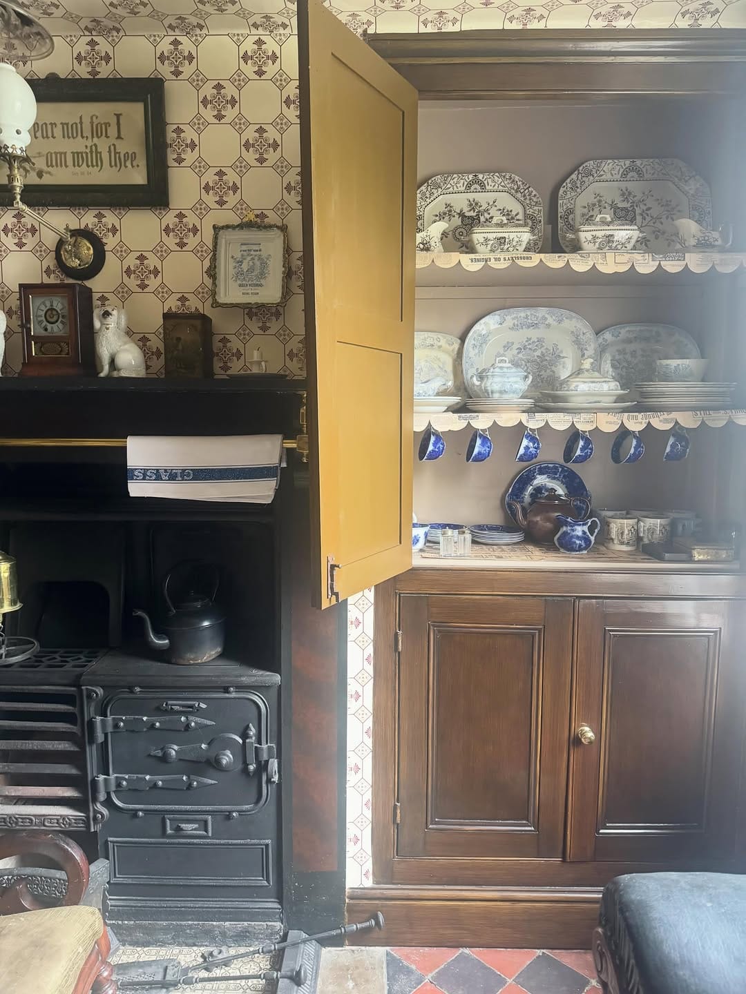 Post 9 by Peter Saunders on Instagram (carousel)